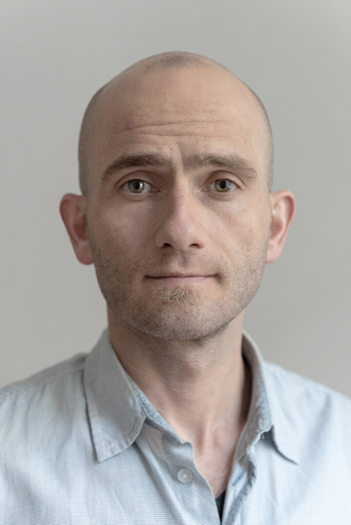 003-פורטרט-אלי-סינגלובסקי-684x1024