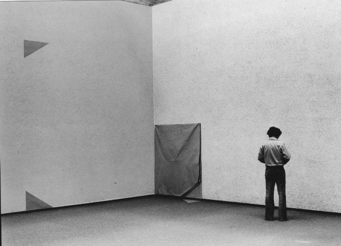 יהושע נוישטיין, עבודת פינה, 1976